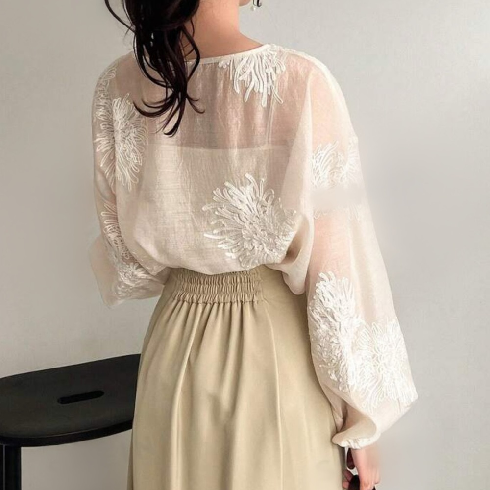Embroidered floral print semi sheer puff sleeve blouse - Picture 4 of 5